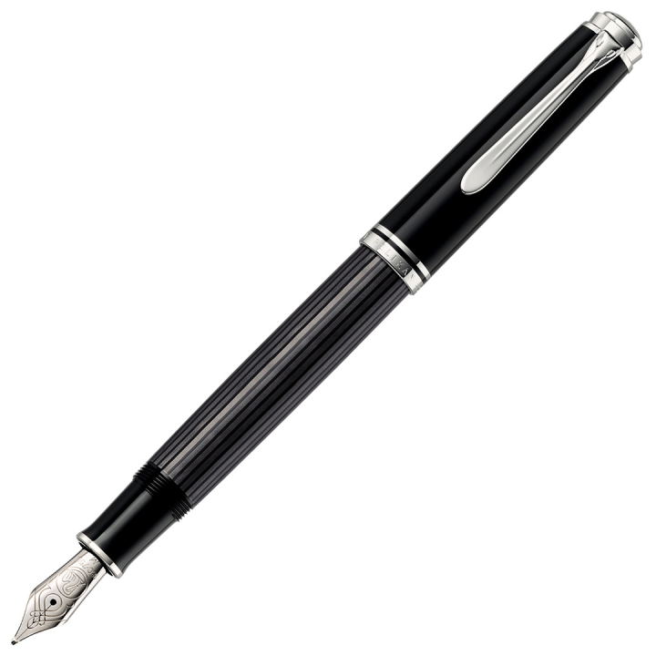 Souverän M800 Fountain Pen Anthracite in the group Pens / Fine Writing / Fountain Pens at Pen Store (134756_r)