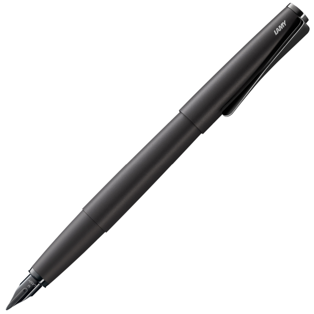 Studio Lx All Black Fountain pen