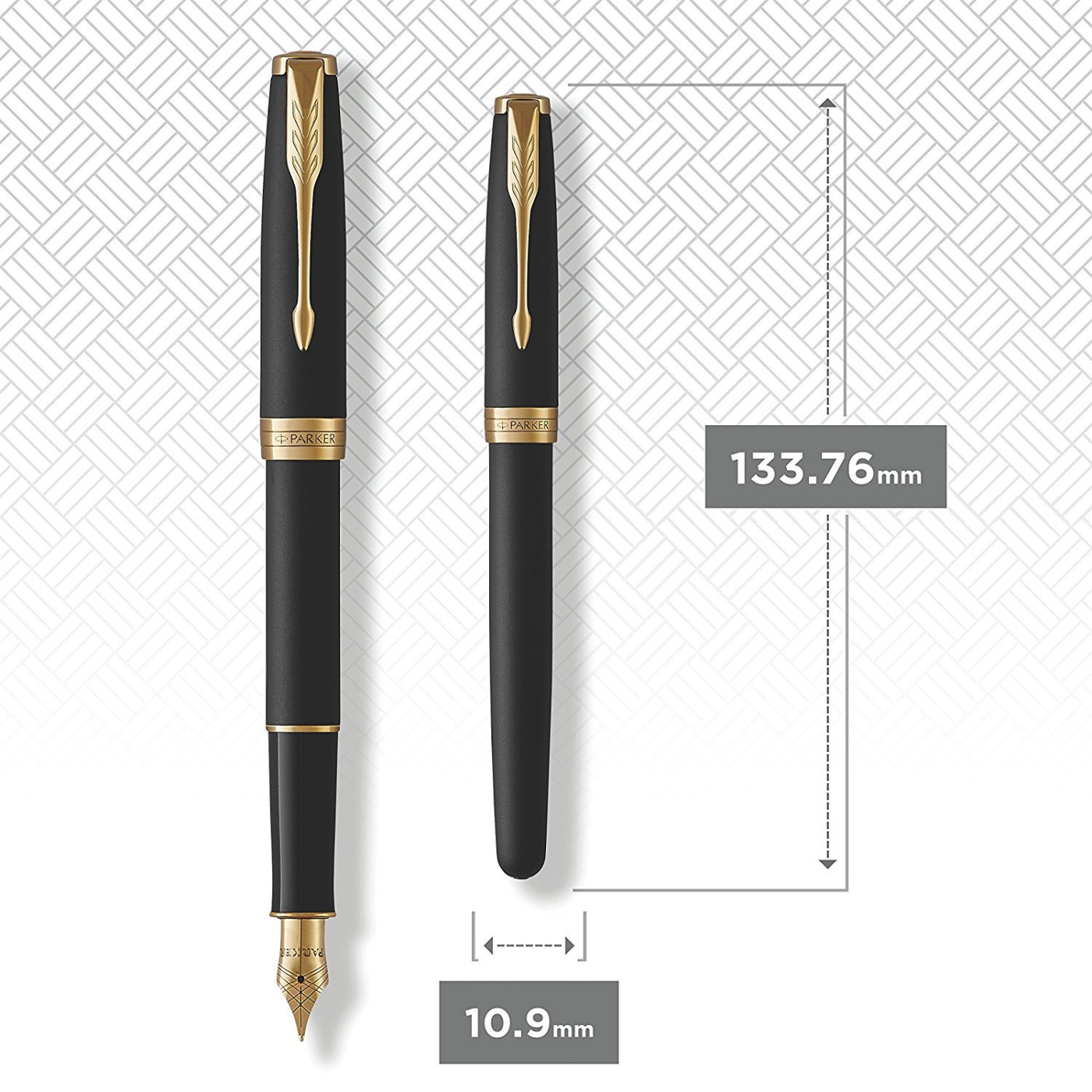 Sonnet Black/Gold Fountain pen in the group Pens / Fine Writing / Engraving at Voorcrea (104695_r)