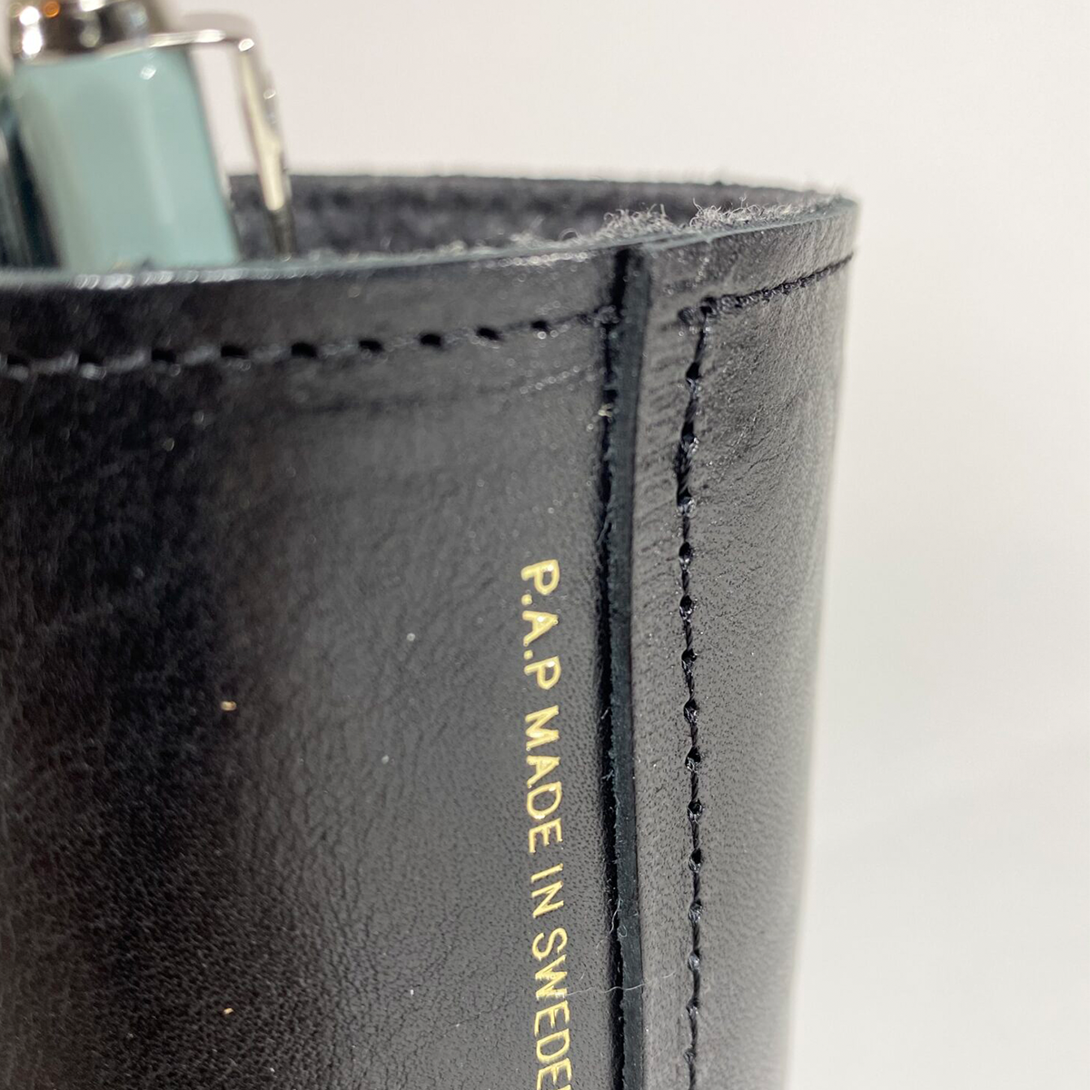 Pencil Holder Leather in the group Pens / Pen Accessories / Pencil Cases at Pen Store (126784)