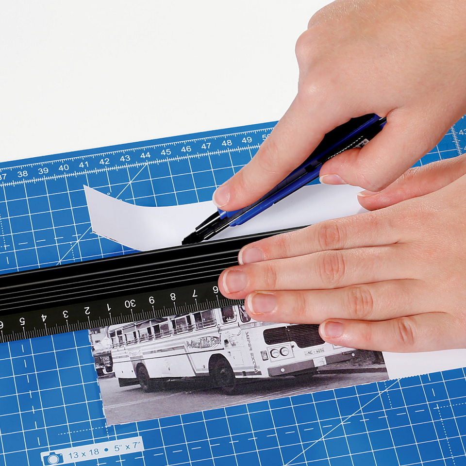 Cutting Mat Blue A2 in the group Hobby & Creativity / Hobby Accessories / Cutting Mats at Pen Store (127037)