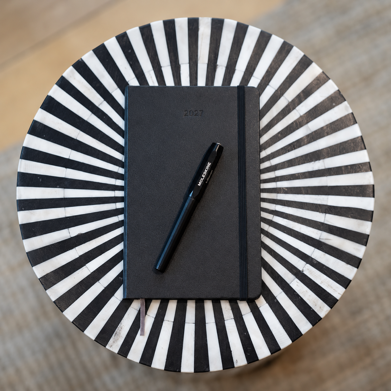 Calendar 12M Weekly Vertical 2027 Hardcover Pocket Black 