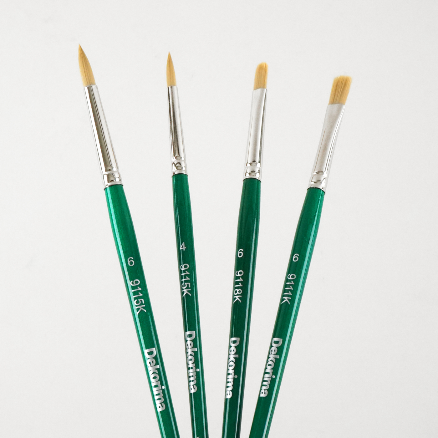 Synthetic brushes Universal Set of 4 