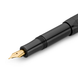 Classic Sport Fountain pen Black in the group Pens / Fine Writing / Fountain Pens at Pen Store (131443_r)