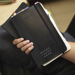 Calendar 18M Daily Hard Cover Large Black in the group Paper & Pads / Planners / 18-Month Planners at Pen Store (137016)